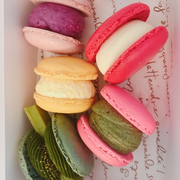 Meet your Posher, Sharon - Picture 1 of 1